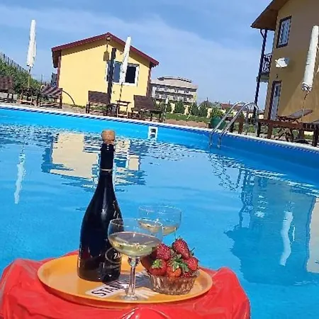 ヴィラ La Toscana Costinesti *